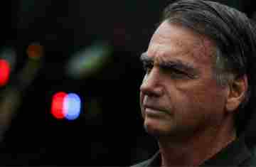 Justiça suspende benefícios vitalícios durante prisão de Bolsonaro